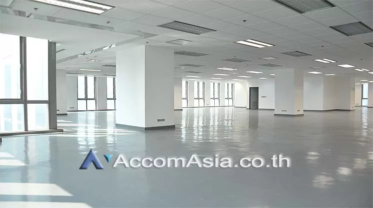  Office space For Rent in Ploenchit, Bangkok  near BTS Chitlom - BTS Ploenchit (AA13176)